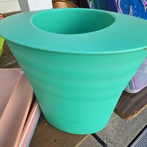 TUPPERWARE WINE CHILLER